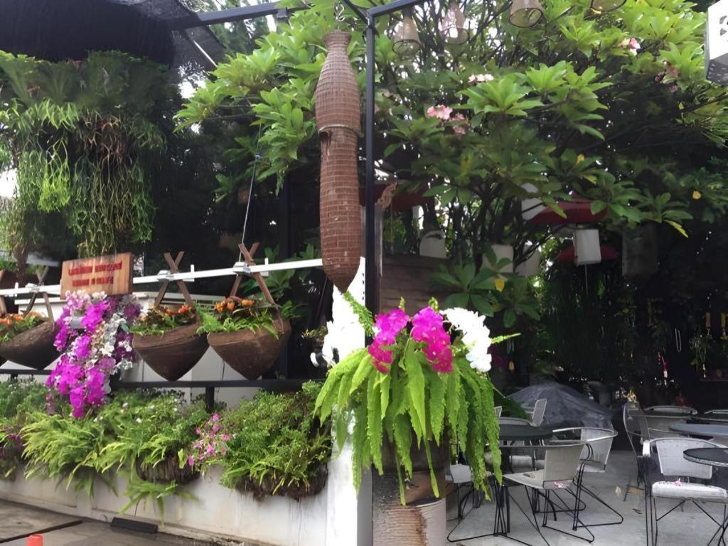 Loghome Boutique Chiang Mai Bagian luar foto