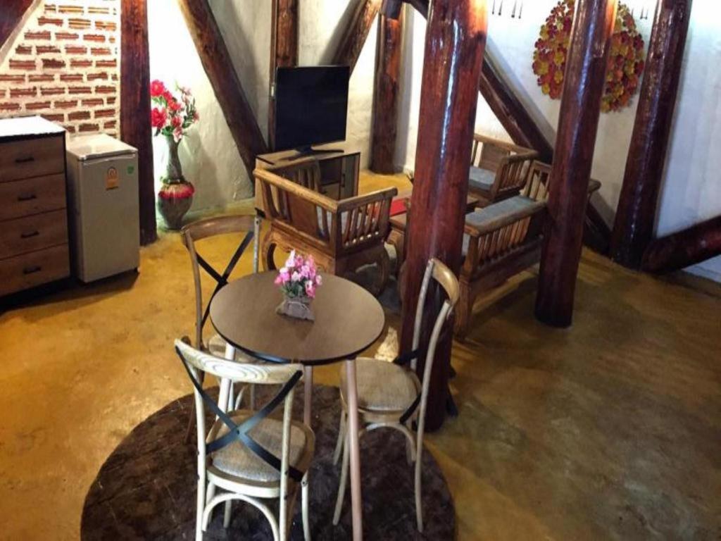 Loghome Boutique Chiang Mai Bagian luar foto